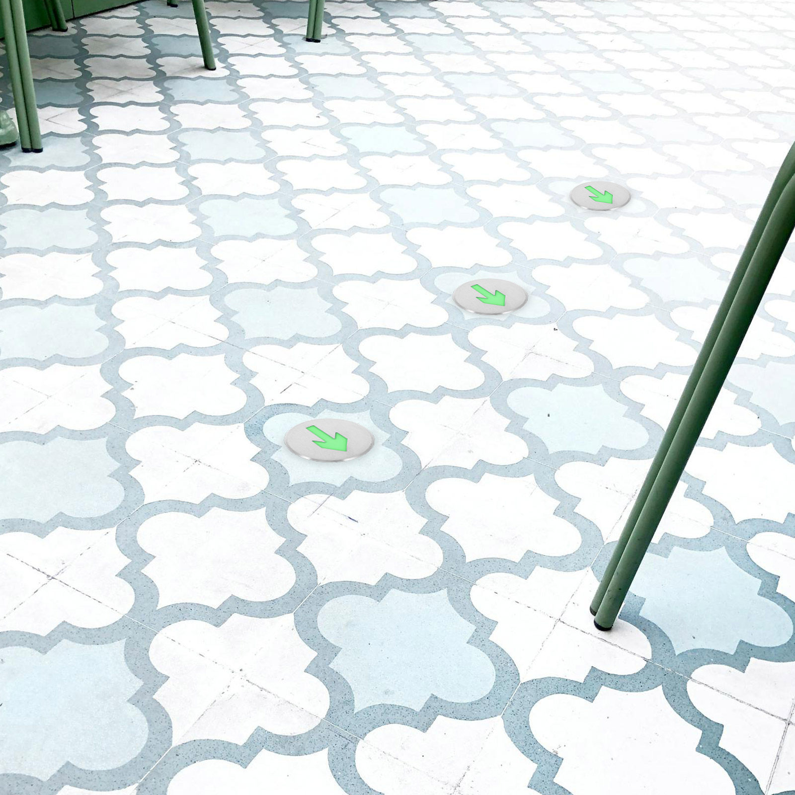 Glowing Arrow Floor Safety Sig - Emergency Exit Sign recension och pris